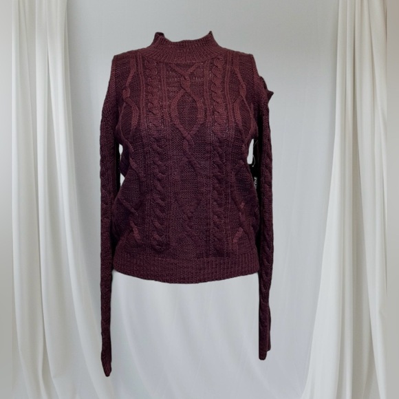 🆕Burgundy Sweater with Cold Shoulder Cut Out - Picture 1 of 9